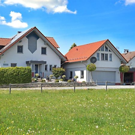 Modern Apartment In V Hl Near The Forest Vöhl Zewnętrze zdjęcie